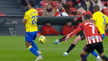 Hat-trick y golazo: con 22 años llama con fuerza a las puertas de la Selección