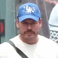 El snowboarder Ryan Wedding, entre los 10 fugitivos más buscados del FBI