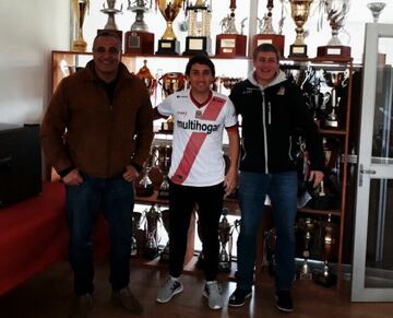 El goleador nacional llegó desde Atlético Patronato de Argentina.