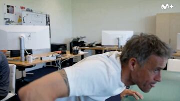 Es tan alucinante lo último del Lucho en su documental que todos repiten lo mismo: “Es The office”