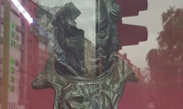 Bajo Ulloa desmiente de forma delirante la venta de su Goya