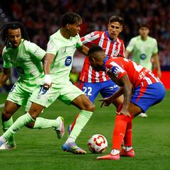 Un socavón en la izquierda