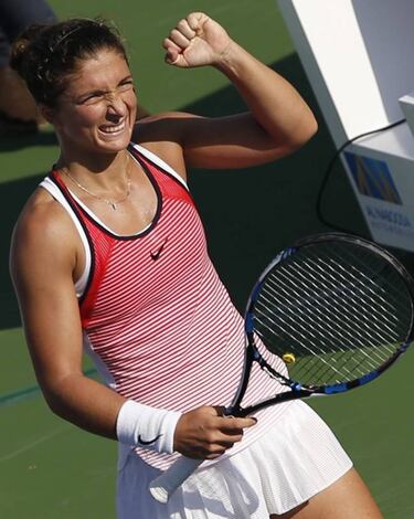 Errani and Strycova to contest Dubai Championships final