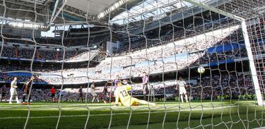 Asensio marca el quinto gol del Real Madrid al Valladolid. 
