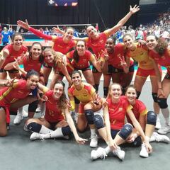 España accede a octavos del Europeo pese a caer con Rusia