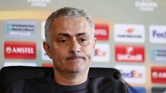 Mou amenaza con jugar con los juveniles y podría ser multado