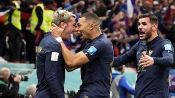 AL KHOR, QATAR - DECEMBER 10: Antoine Griezmann of France celebrates second goal to make it 2-1 with Kylian Mbappe of France during the FIFA World Cup Qatar 2022 quarter final match between England and France at Al Bayt Stadium on December 10, 2022 in Al Khor, Qatar. (Photo by Koji Watanabe/Getty Images)