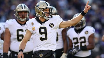 BALTIMORE, MD - OCTOBER 21: Quarterback Drew Brees #9 of the New Orleans Saints signals on the field during the first quarter against the Baltimore Ravens at M&T Bank Stadium on October 21, 2018 in Baltimore, Maryland. Rob Carr/Getty Images/AFP
== FOR NEWSPAPERS, INTERNET, TELCOS & TELEVISION USE ONLY ==