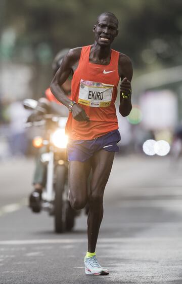 En la rama varonil, Kenia hizo el 1-2-3 conTitus Ekiru, Edwin Koech y Matthew Kipkoech Kisorio. Y en la femenil, Etiopía lo hizo con Etaferahu Woda Temesgen, Fantu Eticha Kimma y Tinbit Gidey Weldegebriel.