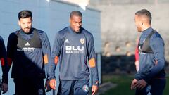 Garay, Kondogbia y Vezo. 