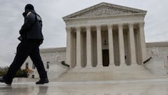 What is the Supreme Court what are its justices? Whats their role? Who chose them?