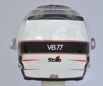 Parte posterior del casco del piloto finlandés Valtteri Bottas de Mercedes.