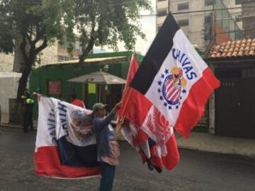 Así se vivió el ambiente previo al partido de ida de Semifinales entre los Diablos Rojos y el cuadro tapatío en el Estadio Nemesio Diez.