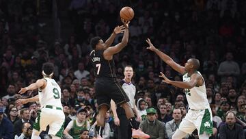 Mar 30, 2022; Boston, Massachusetts, USA; Miami Heat guard Kyle Lowry (7) shoots the ball over Boston Celtics center Al Horford (42) during the second half at TD Garden. Mandatory Credit: Bob DeChiara-USA TODAY Sports