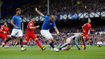 Sandro Ram&iacute;rez, con el Everton.