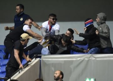 Los incidentes sucedieron antes del comenzar el partido.