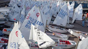 Comienza en el Abra la actividad de vela ligera