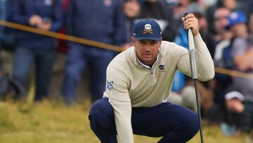 Golf - The 152nd Open Championship - Royal Troon Golf Club, Troon, Scotland, Britain - July 19, 2024 Bryson DeChambeau of the U.S. lines up a putt on the 4th green during the second round REUTERS/Maja Smiejkowska