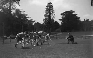 Chavales de Barnardo Ball Boys, durante unas prácticas.