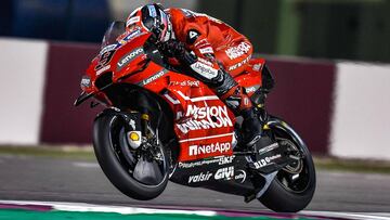 Danilo Petrucci con la Ducati en Qatar.