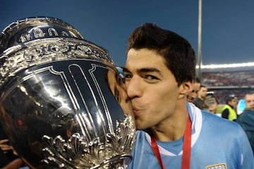 Luis Suárez, ganador con Uruguay de la Copa América 2011. Fue además el MVP del torneo.
