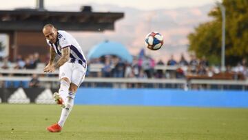 Sandro en acci&oacute;n con el Valladolid.