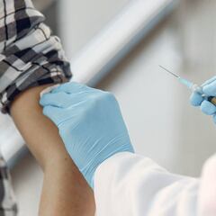 Proceso de vacunación para adultos mayores: cuándo acaba y cómo saber si me toca