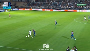 El colombiano protagonizó una gran jugada de contraataque ante Bragantino, recorriendo más de medio campo para entregar un pase preciso a su compañero Gabriel Souza, quien sentenció el 3-0.