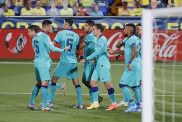 Pau Torres, en propia puerta, marcó el 0-1 para el Barcelona en el minuto 2.