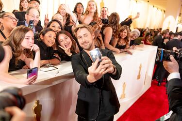 El actor y músico canadiense de 43 años rozó el mejor año de su vida profesional tras el papel de 'Ken' en 'Barbie'. Le valió para ser nominado a los Oscar, y su balada de la película 'Im Just Ken' se ha escuchado más de 100 millones de veces en las plataformas de música. 