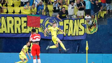 Sorloth celebra su gol.