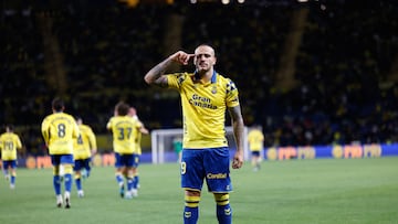 Sandro Ramírez vuelve a una convocatoria tras 279 días de baja