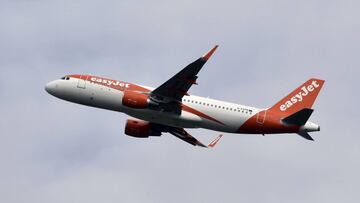 Una encuesta descubre los hábitos que más molestan entre los pasajeros de avión.