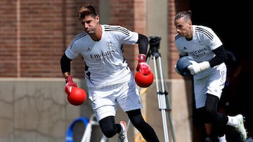 Courtois y Lunin, durante un entrenamiento del Real Madrid.
