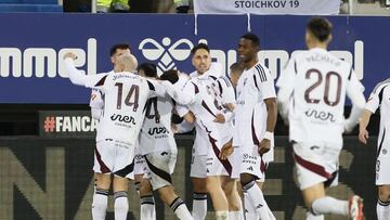 El Albacete celebra el empate.