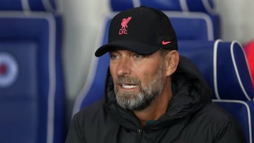 GLASGOW, SCOTLAND - OCTOBER 12:  Jurgen Klopp the manager of Liverpool FC looks on prior to the UEFA Champions League group A match between Rangers FC and Liverpool FC at Ibrox Stadium on October 12, 2022 in Glasgow, Scotland. (Photo by Alex Livesey - Danehouse/Getty Images)