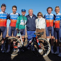 Simon Yates devuelve la ilusión al Jayco y justifica la inversión de Arabia Saudí