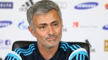 José Mourinho, entrenador del Chelsea.
