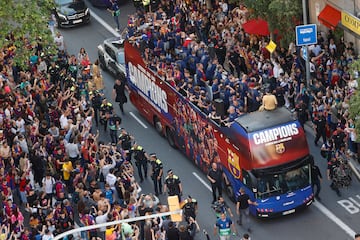 El Barcelona celebra este viernes la consecuci¨®n del triplete nacional (Supercopa de Espa?a, Copa del Rey y LaLiga).