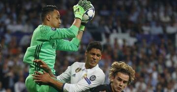 Navas in action against Atlético Madrid