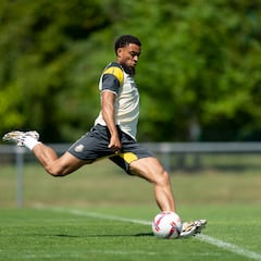 Marcelino lanza un guiño a Danjuma: “Su actitud es encomiable”