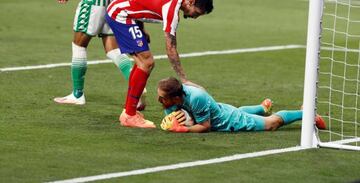 Safe hands, Jan Oblak.