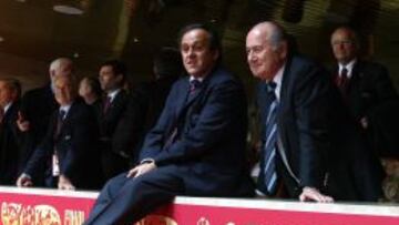 Platini descarta presentarse a la presidencia de la FIFA