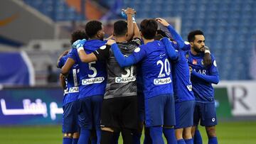 Riyadh (Saudi Arabia), 23/11/2020.- Al-Hilal&#039;s players before the start of the Saudi Professional League soccer match between Al-Hilal and Al-Nassr at King Fahd International Stadium, in Riyadh, Saudi Arabia, 23 November 2020. (Arabia Saudita) EFE/EP