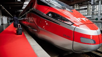 Train of railway operator Iryo on the tracks during the company's presentation at Atocha station, September 15, 2022, in Madrid (Spain). Iryo, Spain's private high-speed rail operator, has presented its commercial proposal and is offering the opportunity to visit the inside of its trains. This action will end with a tasting of the menu that travelers will be able to find on board from November, when it starts operations. With an initial investment of more than 1,000 million euros, Iryo aims to redefine the High Speed in our country, betting on digitization and sustainability. With this proposal, the operator expects to generate around 2,600 direct jobs and attract 50 million passengers to Alta Velocidad.
15 SEPTEMBER 2022;TRANSPORTATION;TRAIN;HIGH SPEED;RAILWAY;CREW
Carlos Luján / Europa Press
15/09/2022