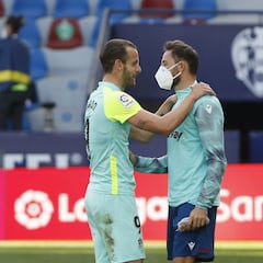 Soldado: medio millón por su libertad y contrato hasta 2023