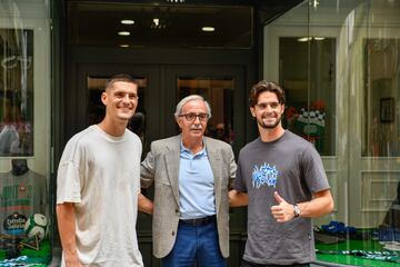 Cantero y Cubero con el presidente del Racing de Ferrol.