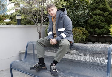 Recycled J posa para AS en la sede de Universal Music.