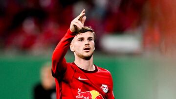 Leipzig (Germany), 30/08/2022.- Timo Werner of Leipzig reacts during the German DFB Cup first round match between RB Leipzig and Teutonia 05 Ottensen in Leipzig, Germany, 30 August 2022. (Alemania) EFE/EPA/FILIP SINGER CONDITIONS - ATTENTION: The DFB regulations prohibit any use of photographs as image sequences and/or quasi-video.