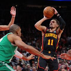 Los Hawks se permiten una alegría